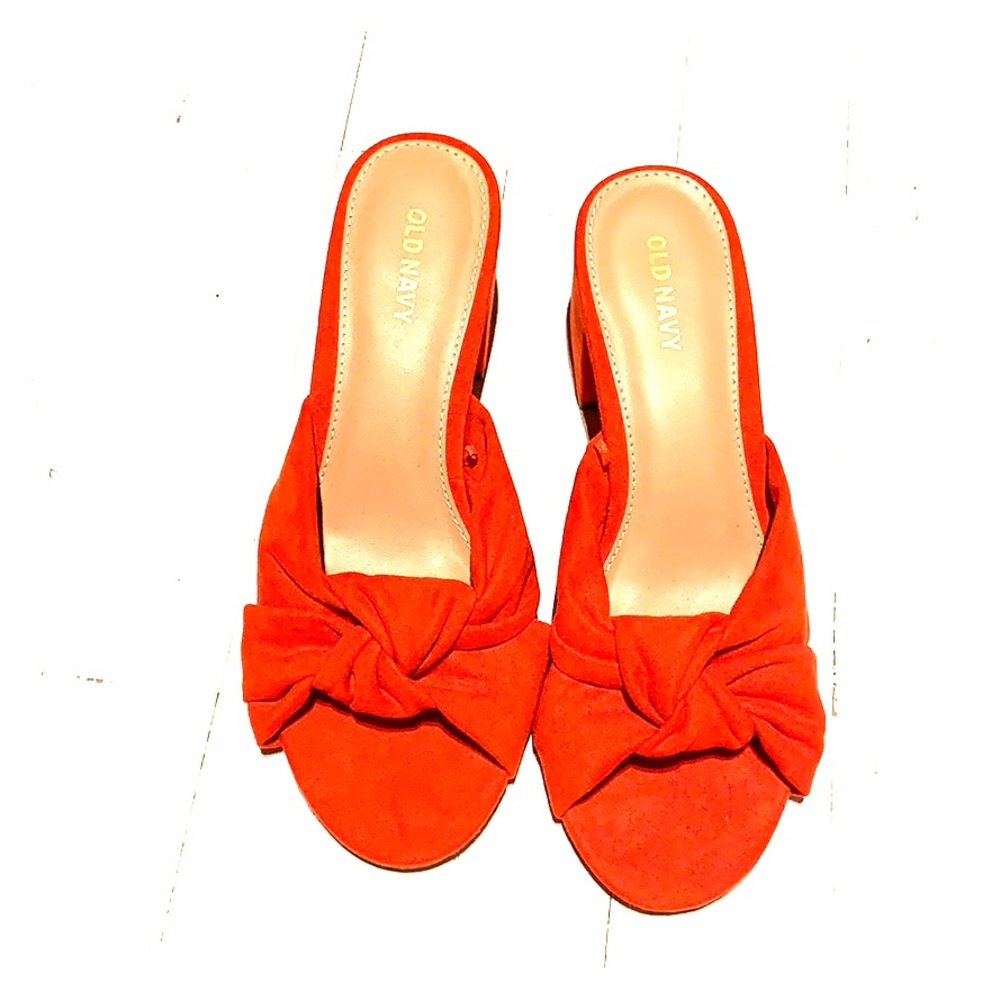 Faux suede old navy block heel mule size 6